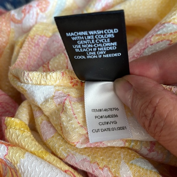 Torrid women size 2 Blouse - Picture 7 of 7